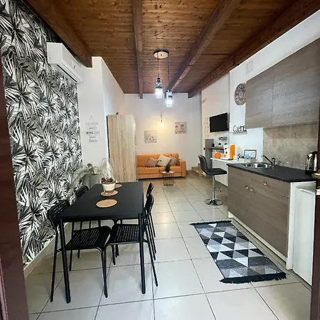 Casa Nennella Con Parcheggio Auto Gratuito In Loco Неаполь